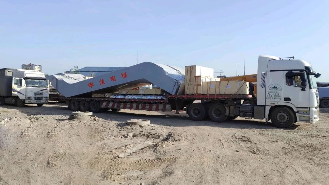 1747297931478083.jpg 1747297931478083.jpg